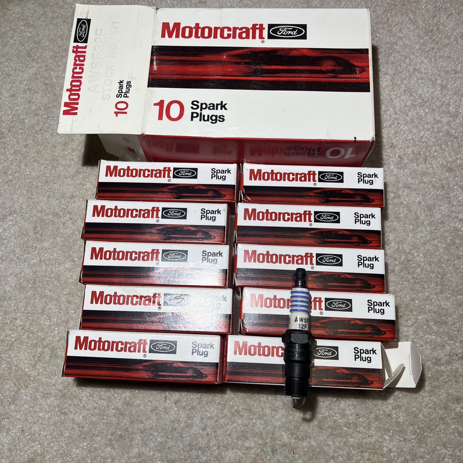 Motorcraft AWSF32F Spark Plug Box Of 10 OEM NOS