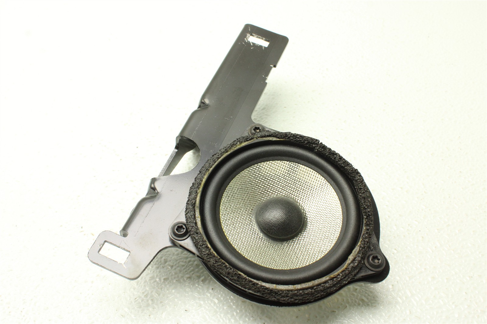 McLaren Artura 2025 Speaker