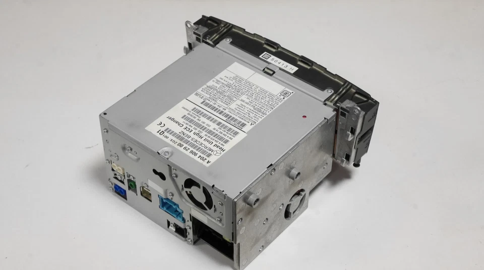 Mercedes C-Klasse W204 Comand Head UNIT Hight ECE APS Radio Navi DVD A2049062900 - Bild 3 von 4