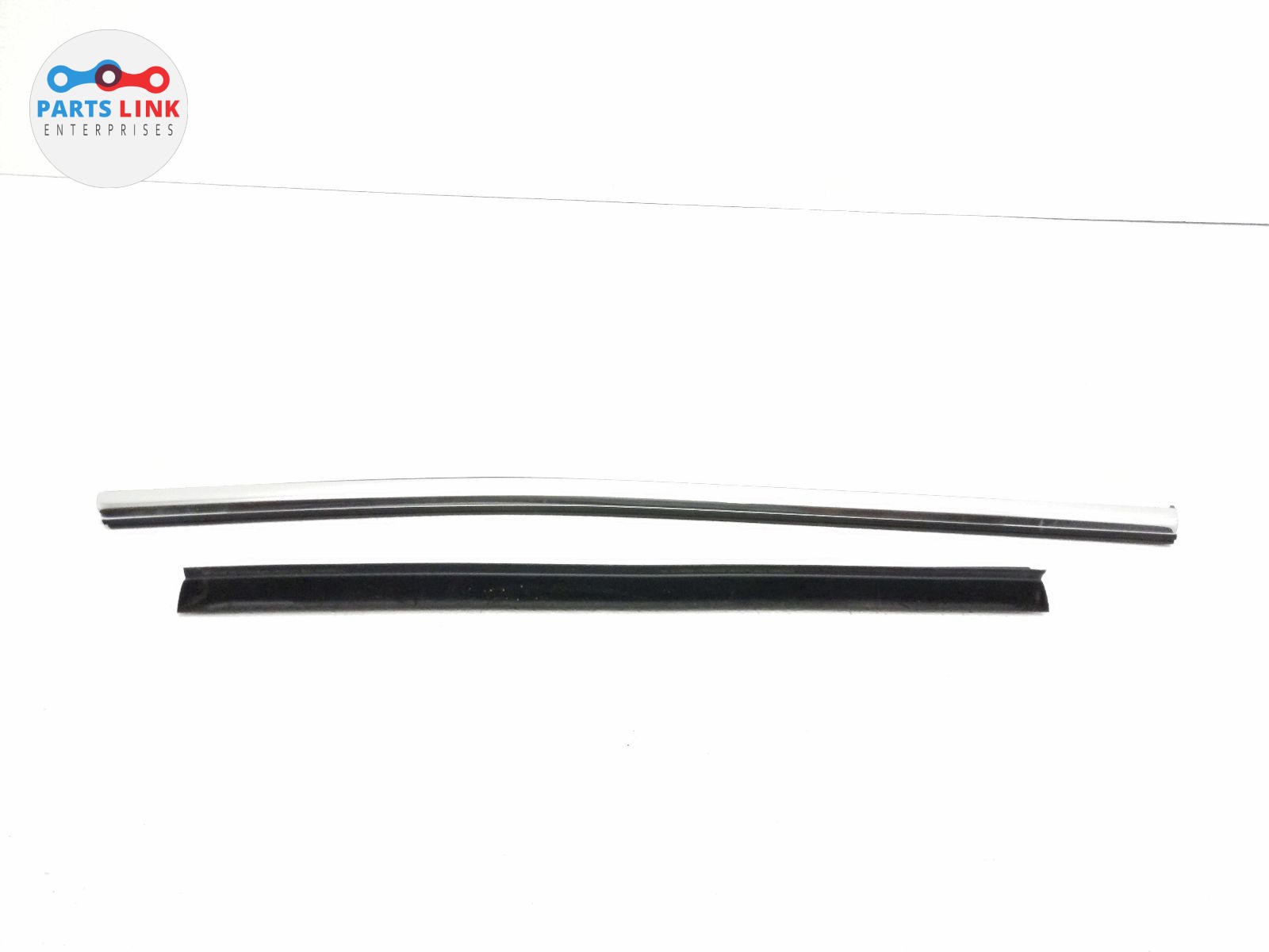 2017-20 MASERATI LEVANTE REAR LEFT DOOR TRIM MOLDING BELT CHROME APPLIQUE M161