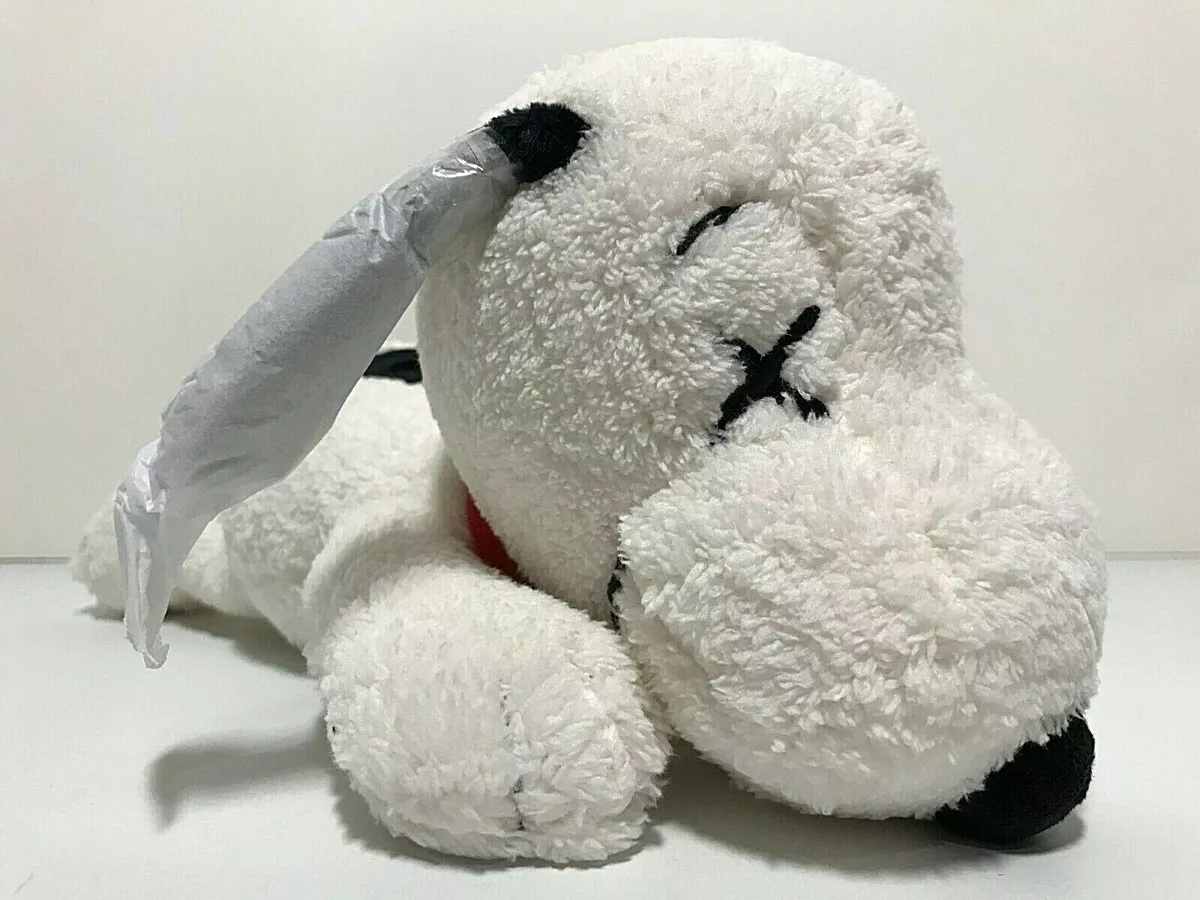 Kaws snoopy plush white deals