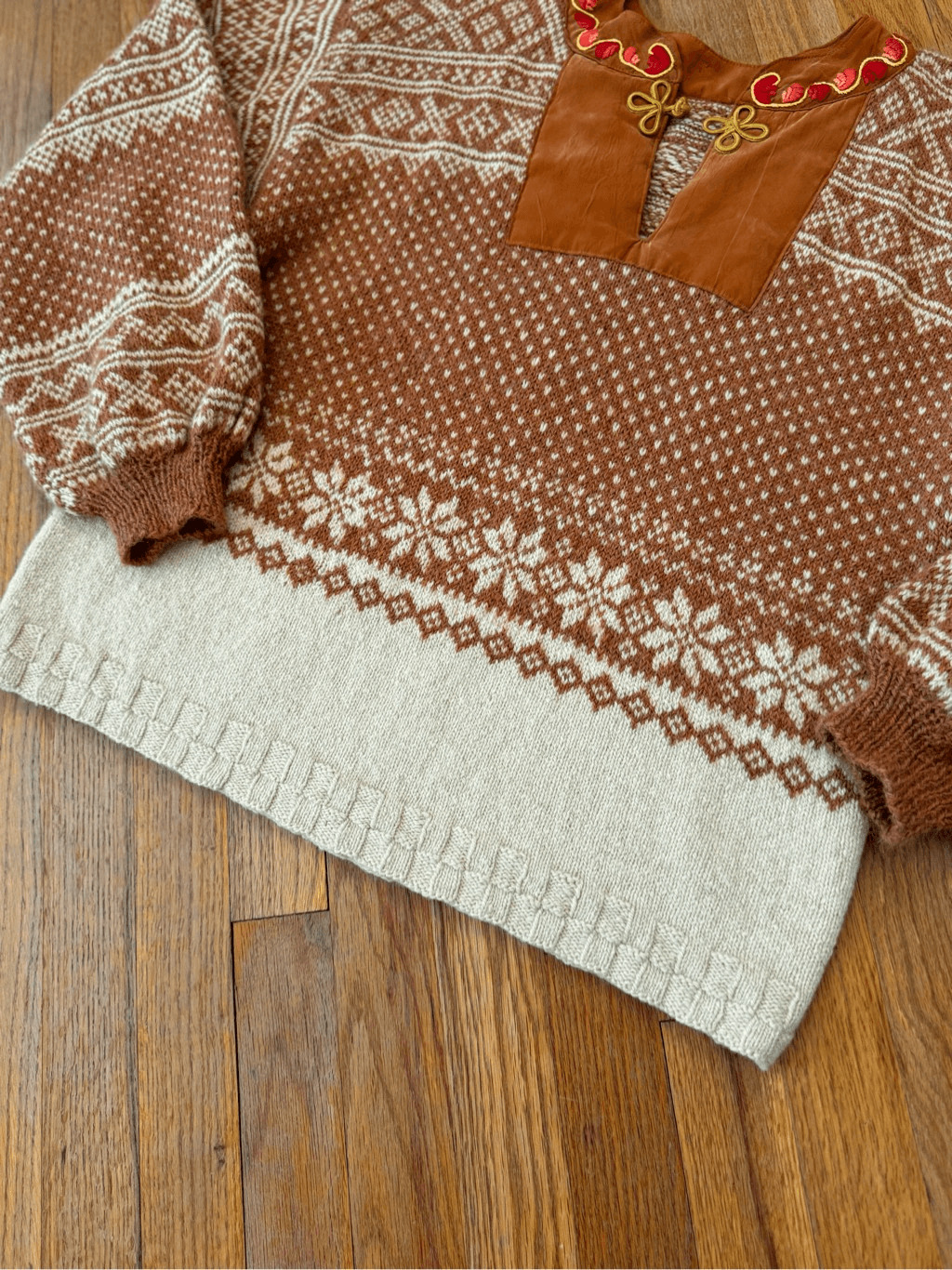Handmade Wool/Angora Women’s Sweater L Embroidere… - image 2