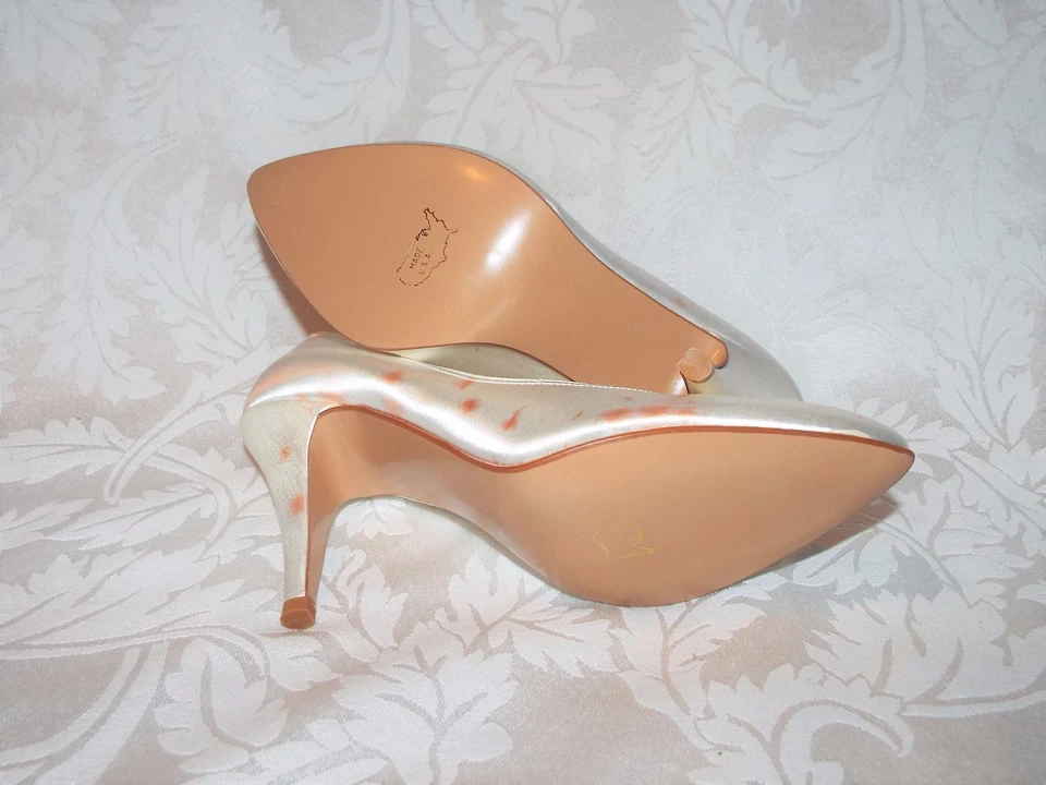 СВАДЕБНЫЕ белые атласные туфли - новые, ОКРАШЕННЫЕ DYI Project Cover кружевные бусины блестки 6,5 - Изображение 2 из 4