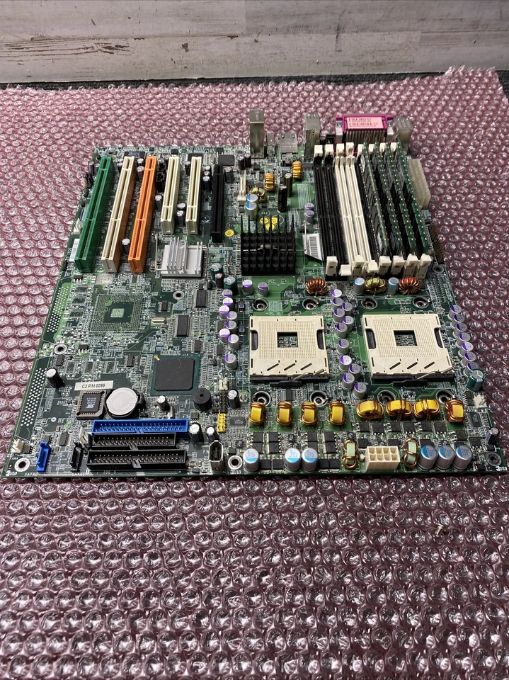 TYAN S2676 Thunder I7525 Motherboard DDR2 SOCKET 604, No CPU, 4GB RAM - Image 2 of 4