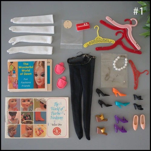 🤩#1 LOT Barbie Friends Shoes Hose Gloves Jewelry Accessories Japan Vtg 1960s+🎁