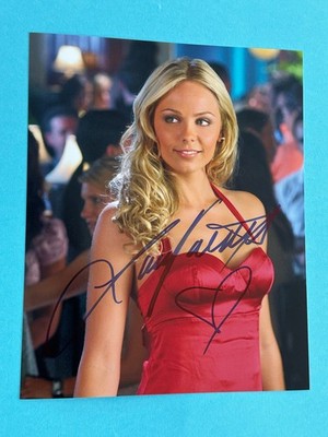 Laura Vandervoort   -  Smallville   -  signed, original Autogramm !!!