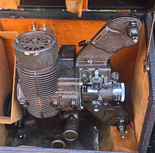 Bell  Howell Filmo 16mm Movie Film Projector in Wooden Case