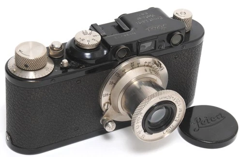 Leica II D black with early Elmar 3.5/50 mm lens in fully original condition