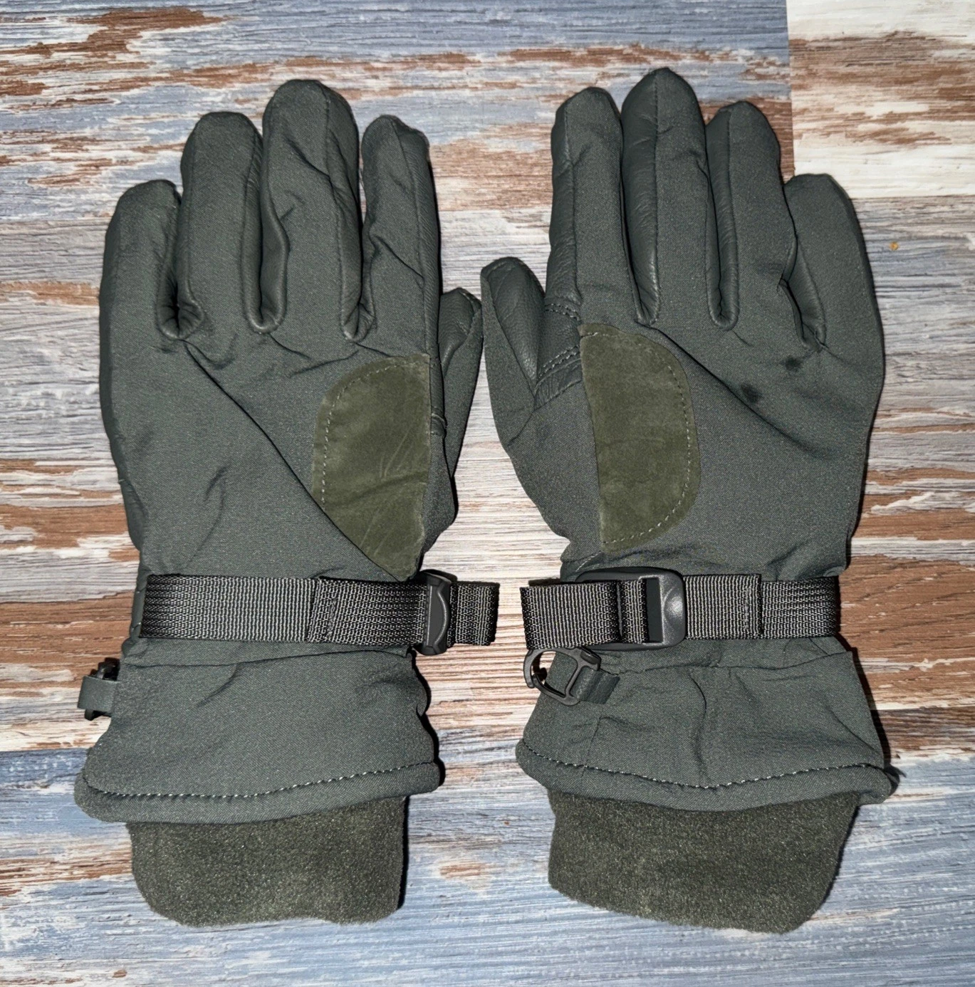 US Military Intermediate Cold/Wet Gloves Men's Women's Size Small Leather Palm