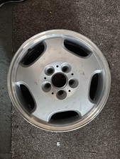 1 x stück Alufelge Mercedes-Benz E-KLASSE W210 2104010402