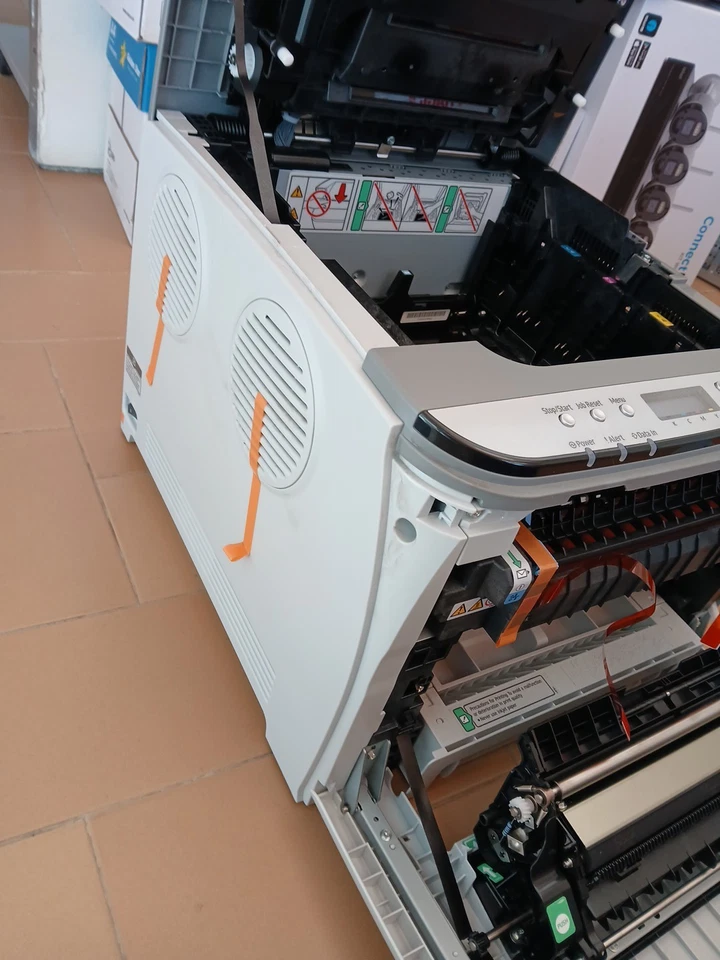 Stampante Laser Colore Ricoh Aficio SP C240DN NUOVA  SENZA TONER - Immagine 3 di 4