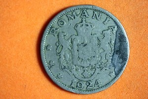 ESTATE FIND 1924 - Romania 1 Leu Coin! #N03003