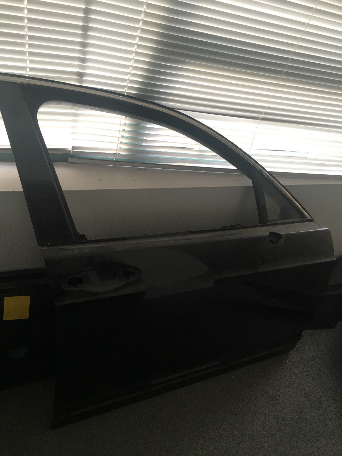06 07 08 Bentley Continental Flying Spur RIGHT FRONT DOOR SHELL ASSEMBLY GLASS 