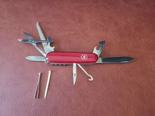 Used Victorinox Huntsman 91mm Swiss Army Knife TSA