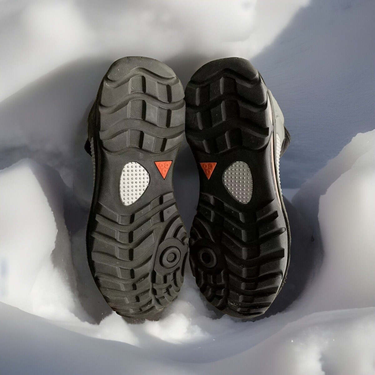 NIKE ACG I-95 POSITE MAX SNEAKER BOOT GOLD-METALLIC/BLACK NIKE ACG I-95 POSITE MAX SNEAKER BOOT GOLD-METALLIC/BLACK