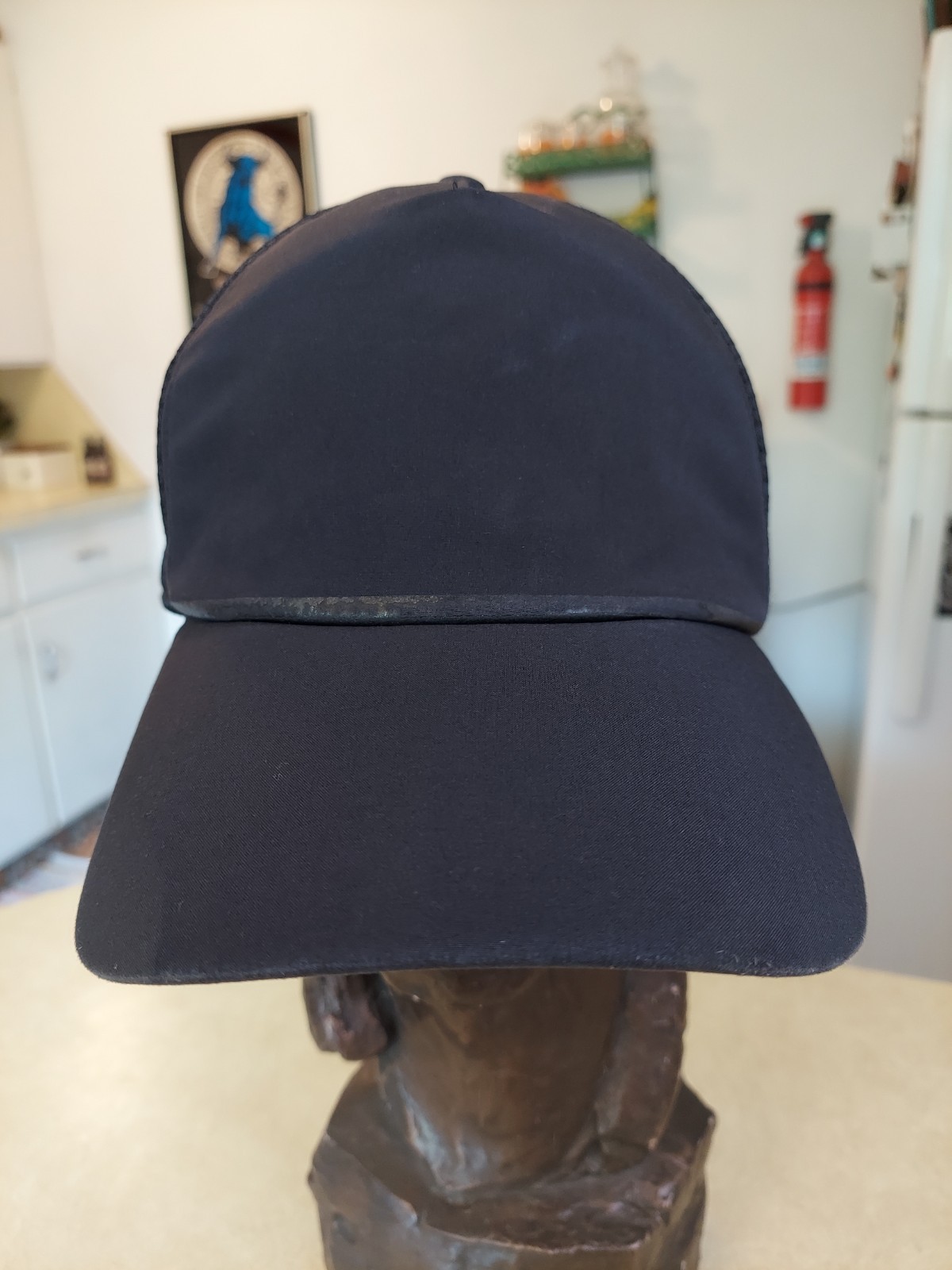 Lululemon Solid Black Mesh Back Hat Adjustable Sn… - image 1