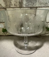 Princess House Heritage Large Pedestal Fruit Bowl Compote, Vintage, 7”X 7”