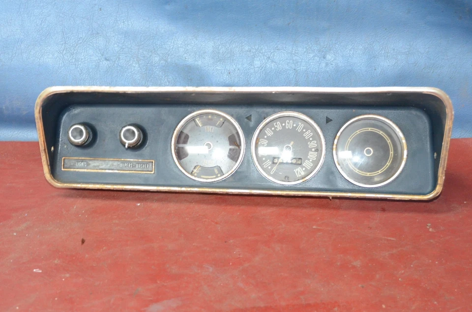 Vtg 1970-1975 AMC Hornet Dash Bezel Gauge Custer Speedometer Housing Temp Fuel - Image 2 of 4