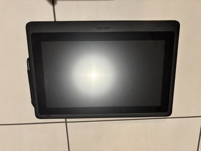 Wacom Cintiq 16 Full-HD Grafiktablett - Schwarz (DTK1660K0B)