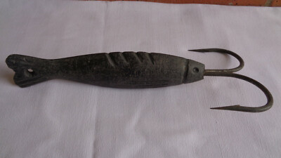 Sold Price: LEURRE A MORUE en plomb et fer forgé en forme de poisson, on y joint un par - July 1