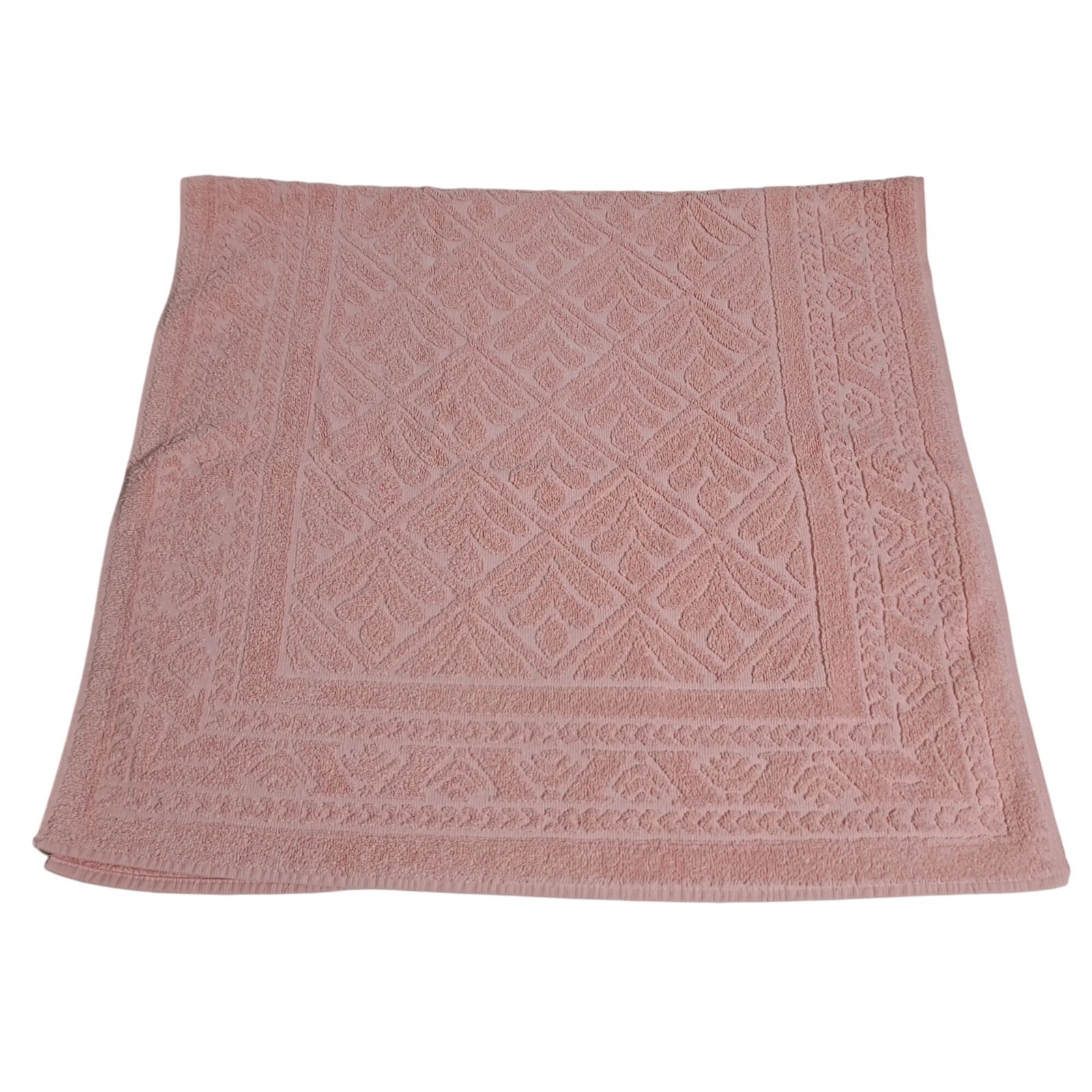 Vintage Castle Dundee Bath Towel Pink Sculpted Soft Pastel Colorful 80s