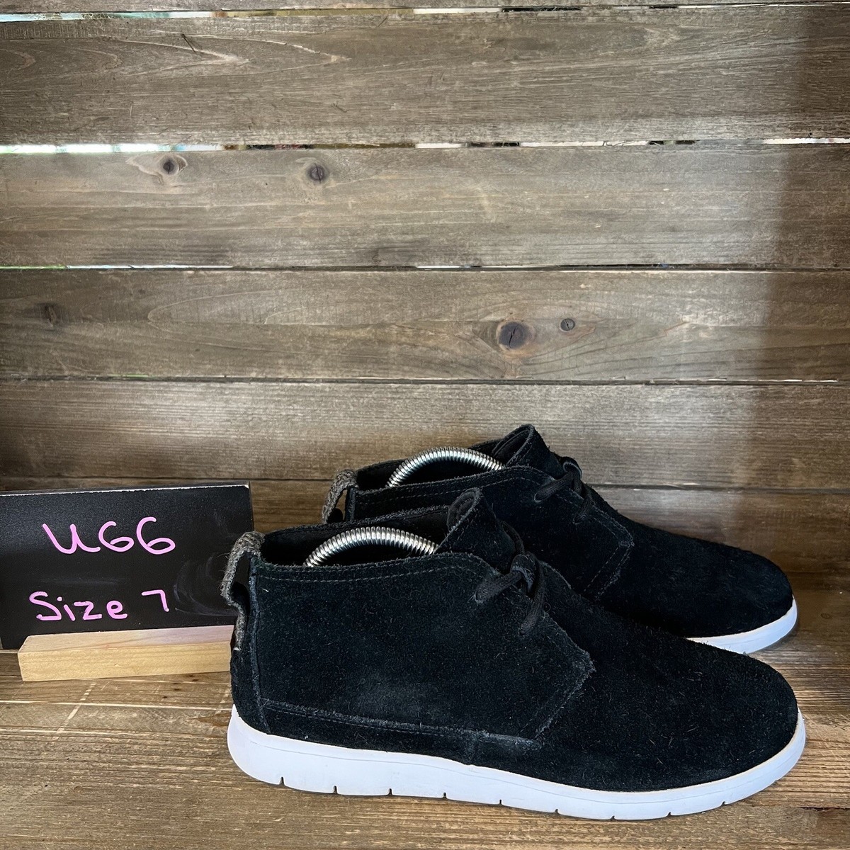 Mens UGG Black Suede Leather Lace Up‎ Ankle Chukka Boots Size 7 M GUC Mens UGG Black Suede Leather Lace Up Casual Comfort Ankle  main image 3