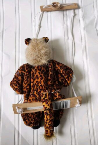 Leopard Cat-Clown on a Swing Marionette doll Painted face ceramic - Picture 2 of 12