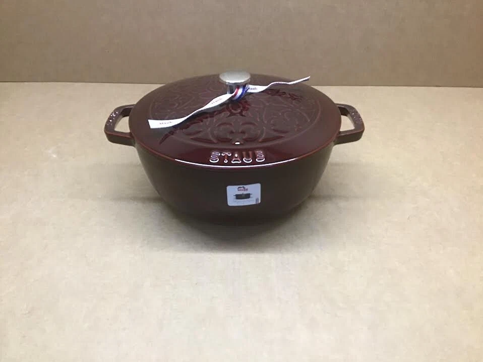 Staub Cast Iron 3.75-qt Essential French Oven with Lilly Lid - Grenadine
Opens in a new window or ta