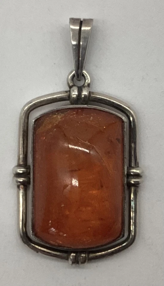 Pendente In Argento Con Ambra 830 Vintage Art-Deco Fatto A Mano - Immagine 2 di 4