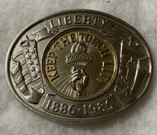 Keep the torch lit - Lady Liberty patriotic USA America Vintage belt buckle 1987