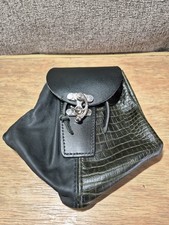 Skórzana torebka na pasek w stylu średniowiecznym