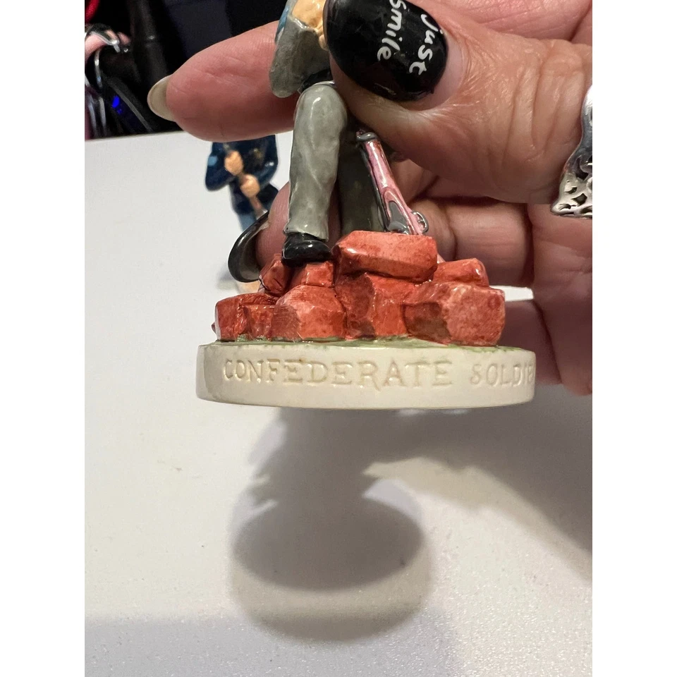 Sebastian Miniatures Union & Confederate Soldiers pintado a mano 1987 50 aniversario Foto 4 de 4