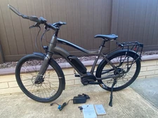 Priority Embark great commuter bike 21"  Large size Belt drive NuVinci shifter