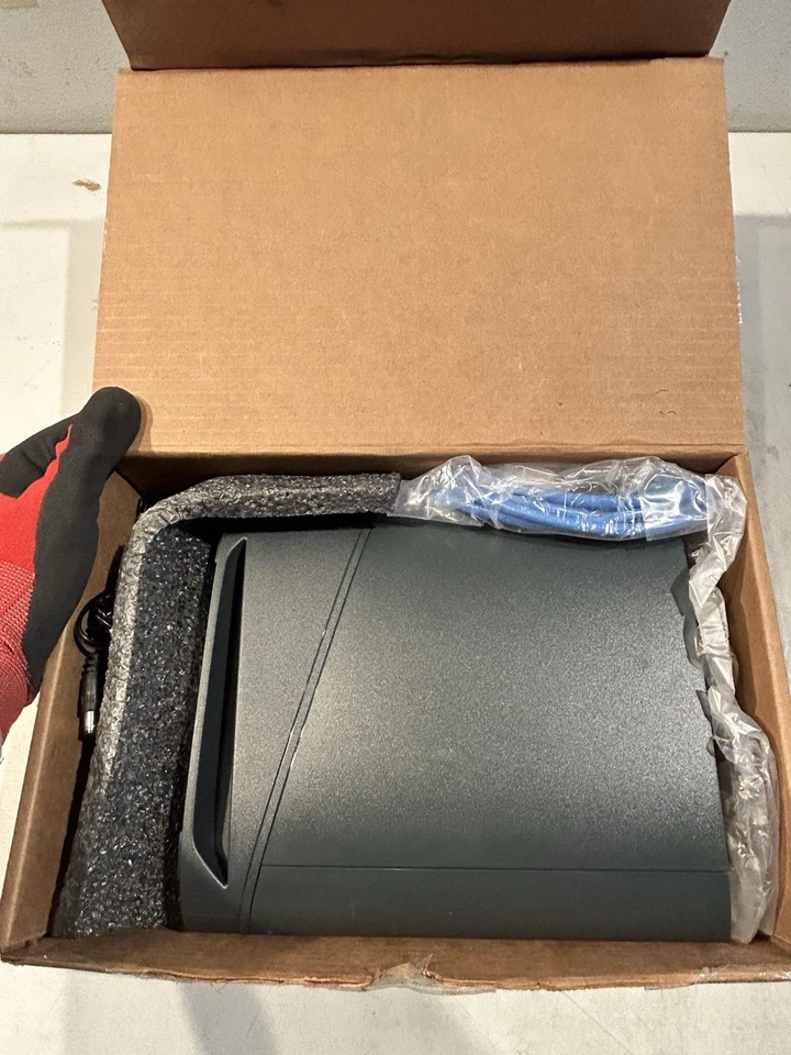 New ARRIS Surfboard G34 DOCSIS 3.1 Gigabit Cable Modem & Wi-Fi 6 Router AX3000 - Image 3 of 4