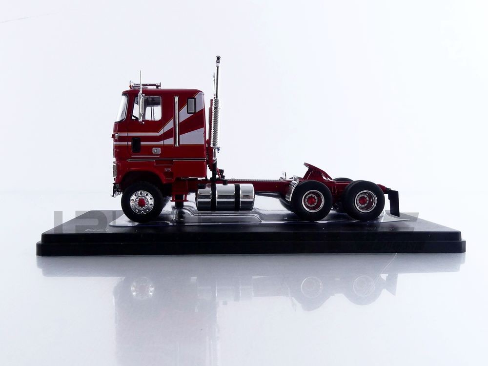 IXO 1/43 - FORD CL 900 - 1976 TR209 | eBay