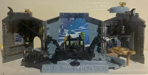 BATMAN BATCAVE PLAYSET Hot Wheels 2003 DC Comics Loose & Complete Vintage Rare