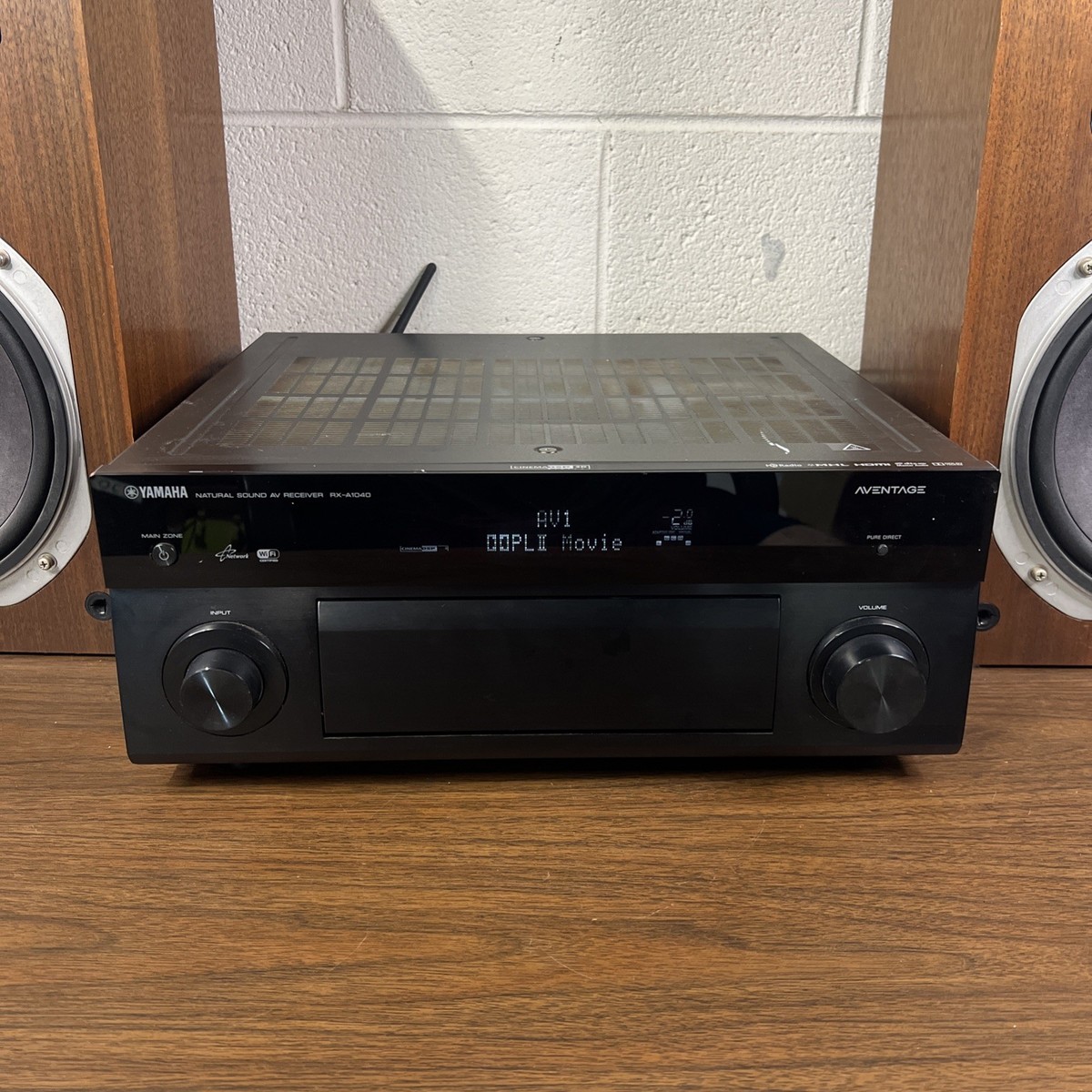 Yamaha Aventage RX-A1040 7.2-Channel Natural Sound AV Media
