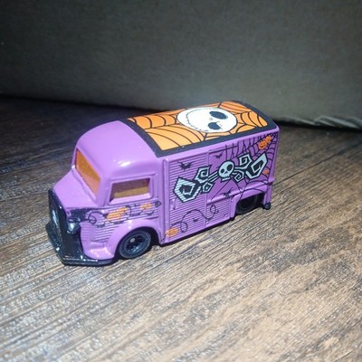 NEW Hot Wheels Nightmare Before Christmas CITROEN TYPE H Van JBL78 1:64 Burton