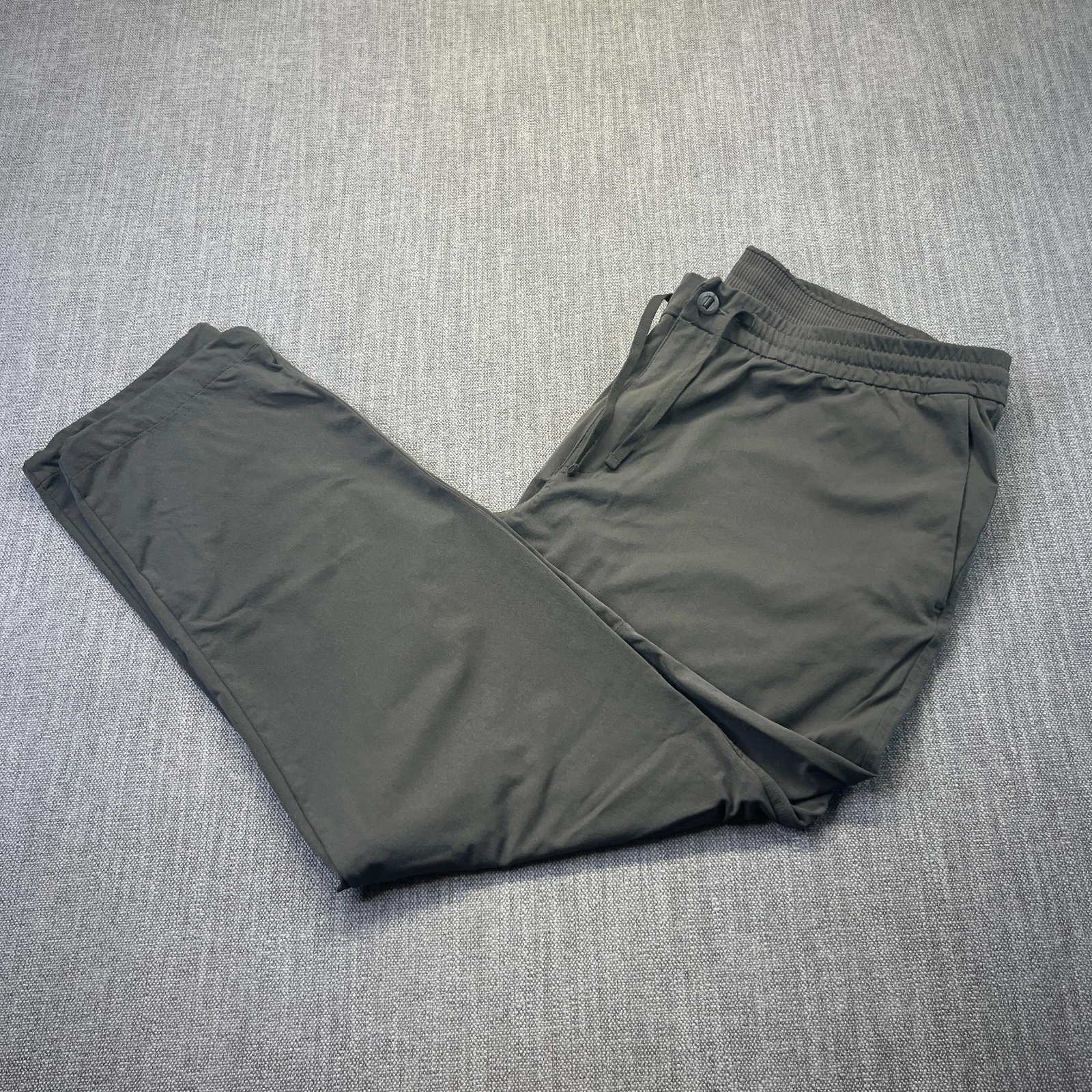 REI Beyonder Pants Mens 2XL Gray Stretch Nylon Hiking Travel Outdoor
Opens in a new window or tab