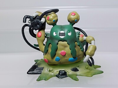 Garbodor (Gunk Shot) Pokemon Waza Museum Figure Banpresto Prize 2012 Z06 2.2in