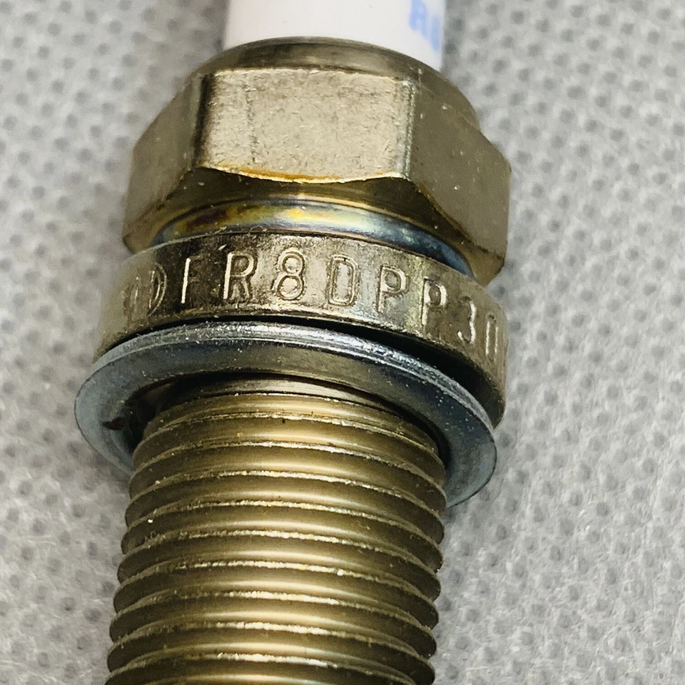 Bujía OE Platinum 6 piezas para Dodge Dakota Jaguar XF Hyundai Accent Elantra Foto 2 de 4