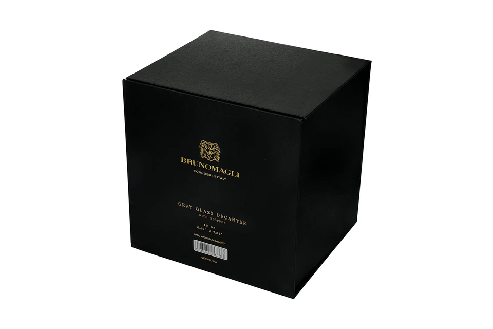 Jarra de whisky Bruno Magli con tapón, gris, 49 OZ Foto 3 de 4