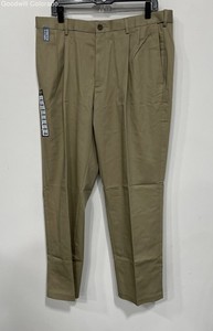 Haggar Mens Khaki Classic Fit Pleated Front Straight Leg Dress Pants Size 36X30