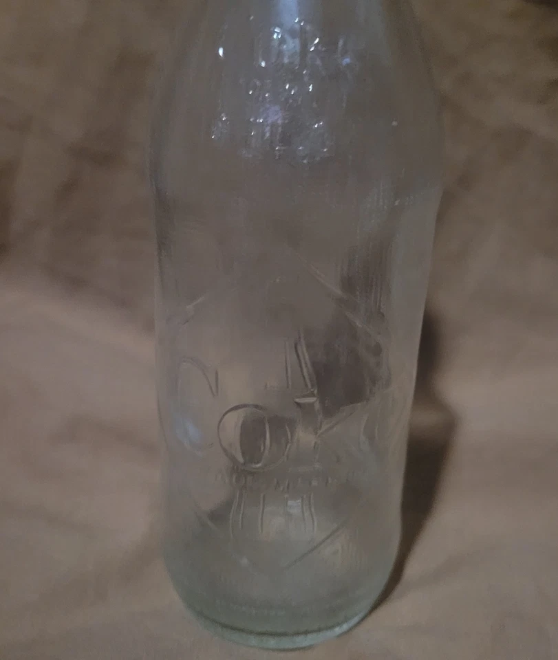 De colección. Botella de Coca-Cola Años 60 Cara Recta Patrón Diamante 10oz Foto 2 de 4