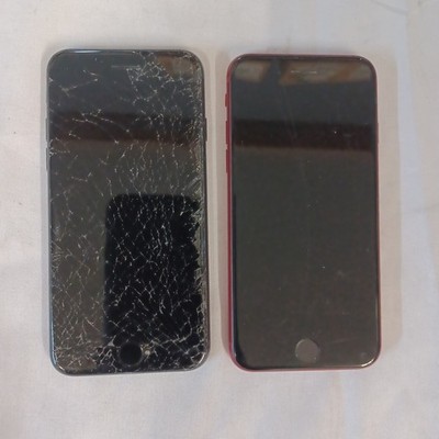 Lot of 2 Apple iPhone SE (3rd Gen) Ungraded, Cracked Screen