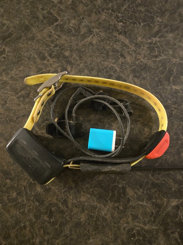 Used Garmin T5 Dog Tracking Collar with wall charger