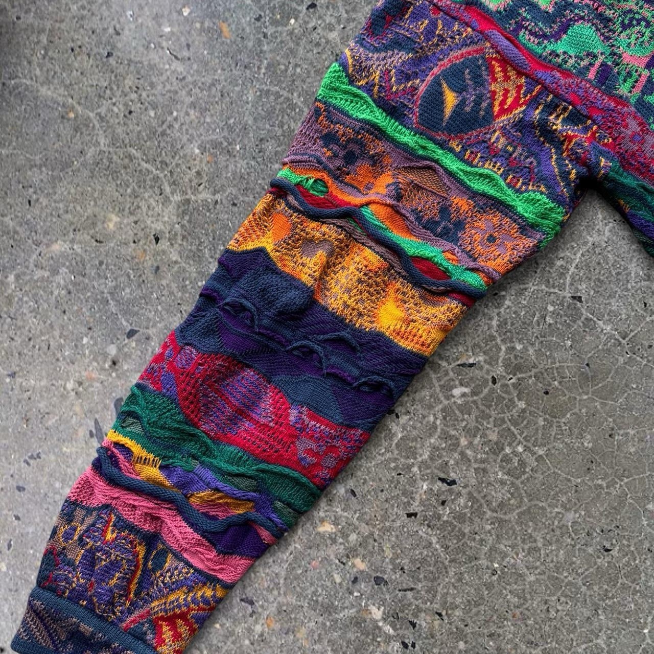 RARE Vintage Coogi 3-D Cable Knit Sweater Size L Flower, Fish, Guitar,Sun Design image 7