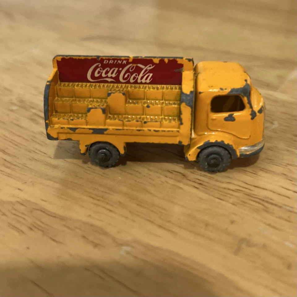 Lesney Matchbox No. 37 Karrier Bantam 2 Ton Coca-Cola Delivery Truck GRAY WHEELS - Image 2 of 4