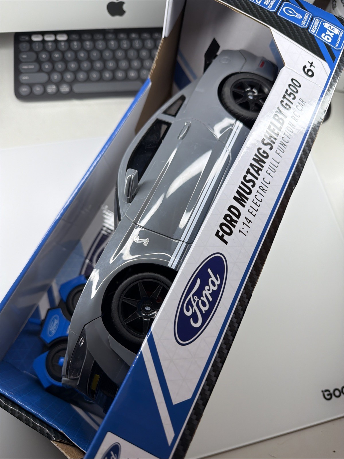 World Tech Toys Ford Mustang Shelby GT500 1:14 2.4GHZ RC