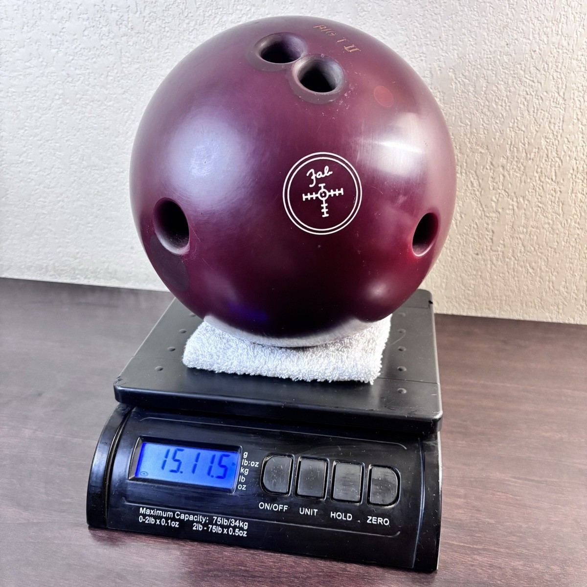 Fab Hammer Bowling Ball 15lbs 11.5oz Burgundy Urethane USA Faball